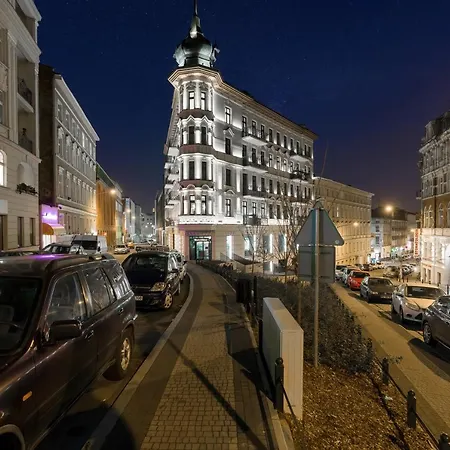 Apartment Luxurious Studio Old Town By Renters *