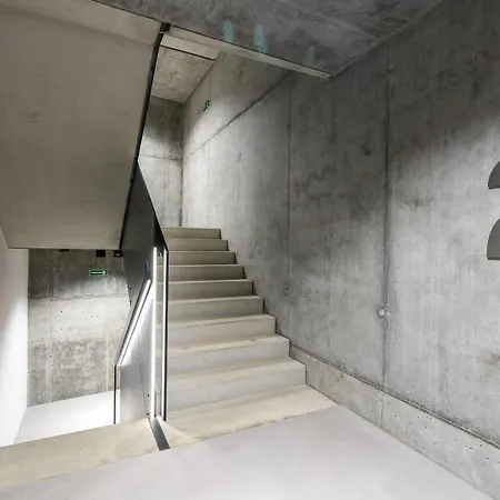 Luxurious Studio Old Town By Renters Apartment *