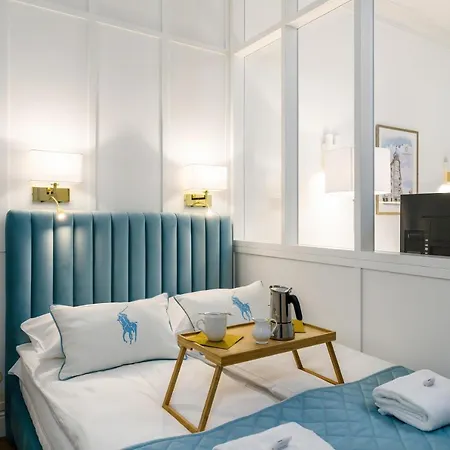 Luxurious Studio Old Town By Renters * Poznań