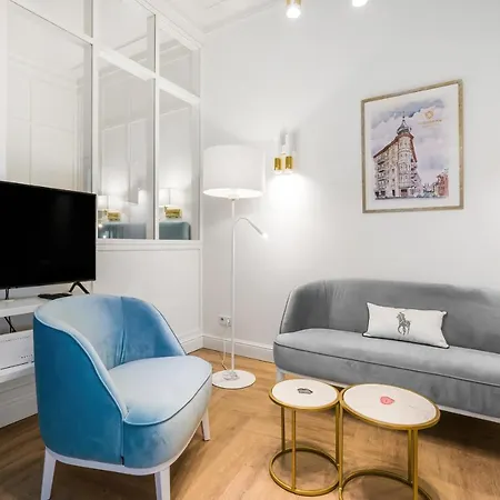 Apartament Luxurious Studio Old Town By Renters