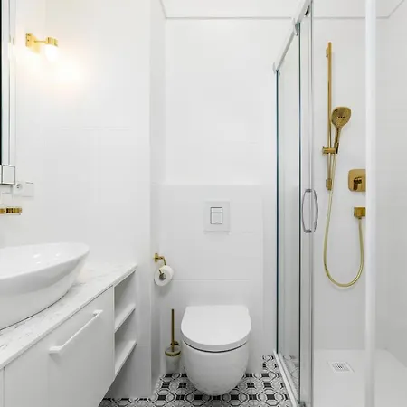 Luxurious Studio Old Town By Renters Poznań