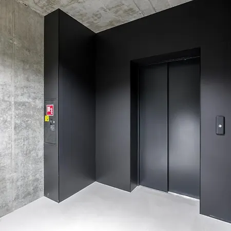 Luxurious Studio Old Town By Renters