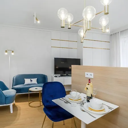 Apartament Luxurious Studio Old Town By Renters